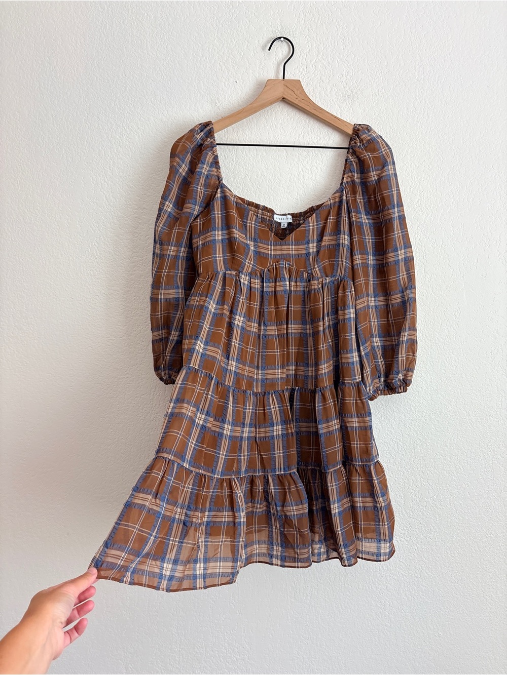 Gianni Bini Fall Plaid Puff-Sleeve Tiered Mini Dress Brown - Picture 4 of 11